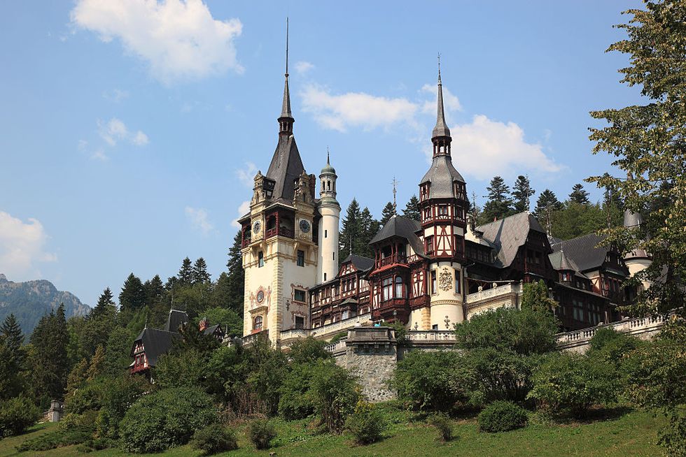 These Are the World's Top 5 Most Wonderful Castle.| Sinaia, Romania's Peles Castle
